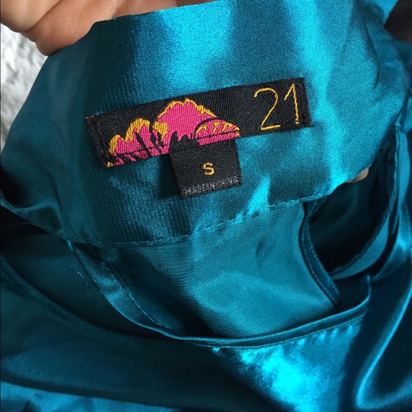 Top - Picture 4 of 5